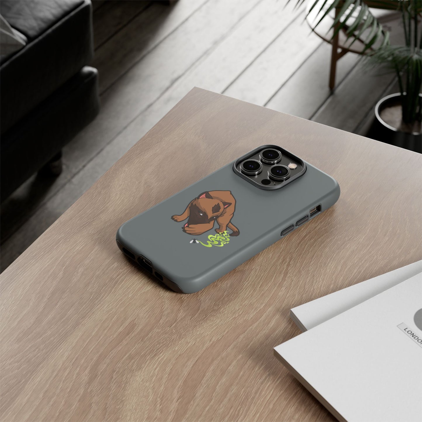 Smelly dog Phone Case