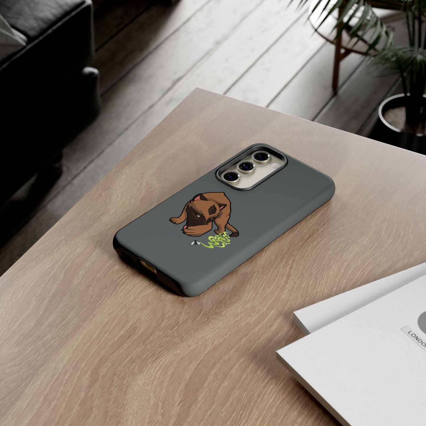 Smelly dog Phone Case