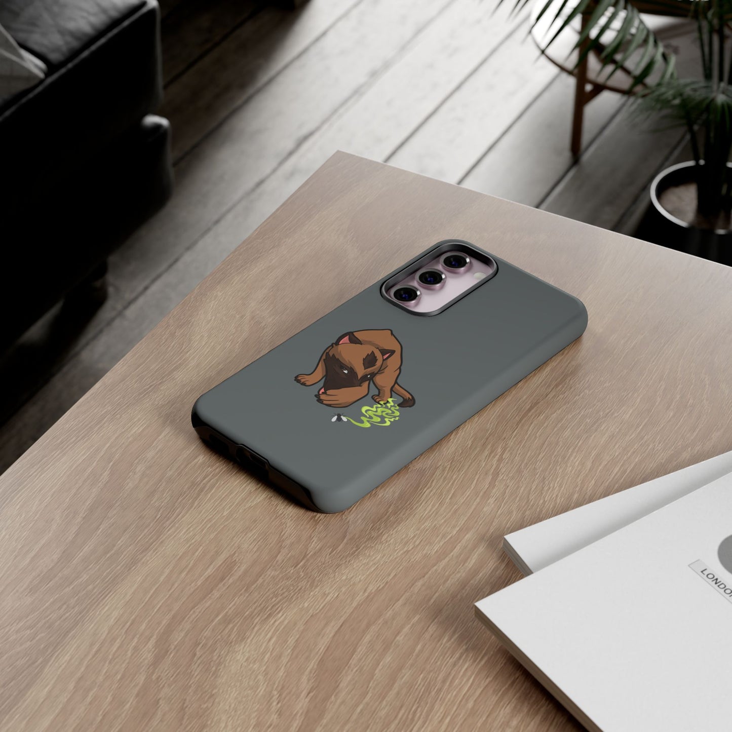 Smelly dog Phone Case